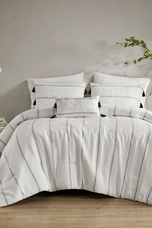 Silk - filled comforters for a luxurious and smooth touchGoose down comforters known for their superior quality and insulationNaru 4 Piece Jacquard Stripe Comforter Mini Set Silk - filled comforters for a luxurious and smooth touchGoose down comforters known for their superior quality and insulationNaru 4 Piece Jacquard Stripe Comforter Mini Set