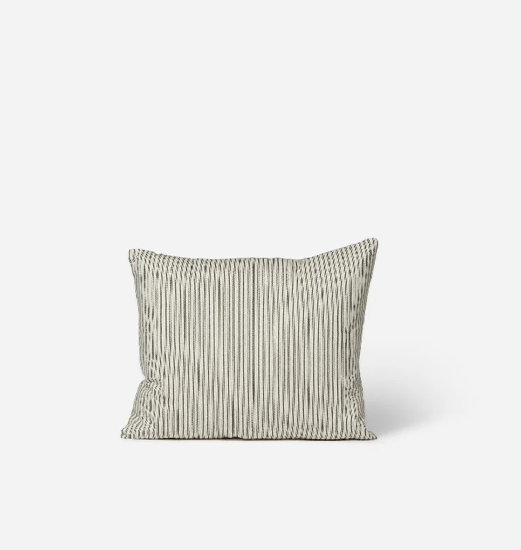 Cooling Pillows for Hot SleepersRound Pillows for Boho-Style InteriorsRuth Vintage Pillow 17" x 20" Cooling Pillows for Hot SleepersRound Pillows for Boho-Style InteriorsRuth Vintage Pillow 17" x 20"