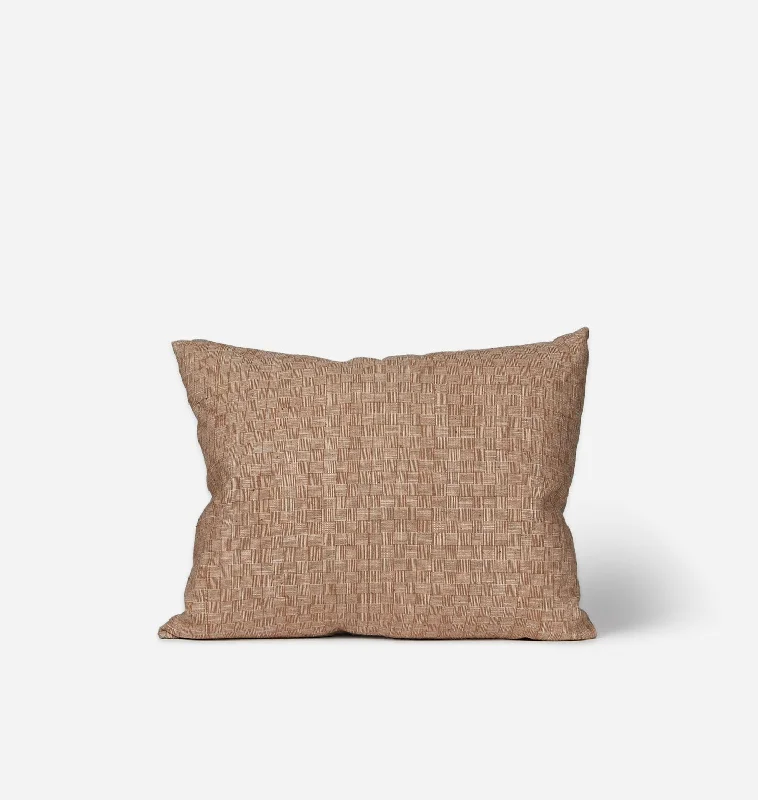 Adjustable Pillows for Customized ComfortVelvet Pillows for a Touch of EleganceAmelia Vintage Lumbar Pillow 18" x 22"