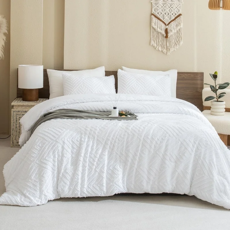 Full - size comforters suitable for full - sized beds in guest rooms or small bedroomsWool - filled comforters with natural moisture - wicking and temperature - regulating featuresBedding Comforters & Sets Full - size comforters suitable for full - sized beds in guest rooms or small bedroomsWool - filled comforters with natural moisture - wicking and temperature - regulating featuresBedding Comforters & Sets