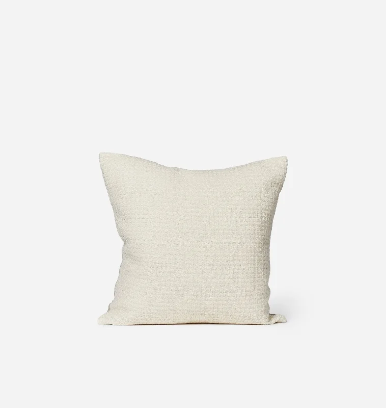 Adjustable Pillows for Customized ComfortHypoallergenic Pillows for Allergy SufferersNoa Vintage Pillow 19" x 19" Adjustable Pillows for Customized ComfortHypoallergenic Pillows for Allergy SufferersNoa Vintage Pillow 19" x 19"