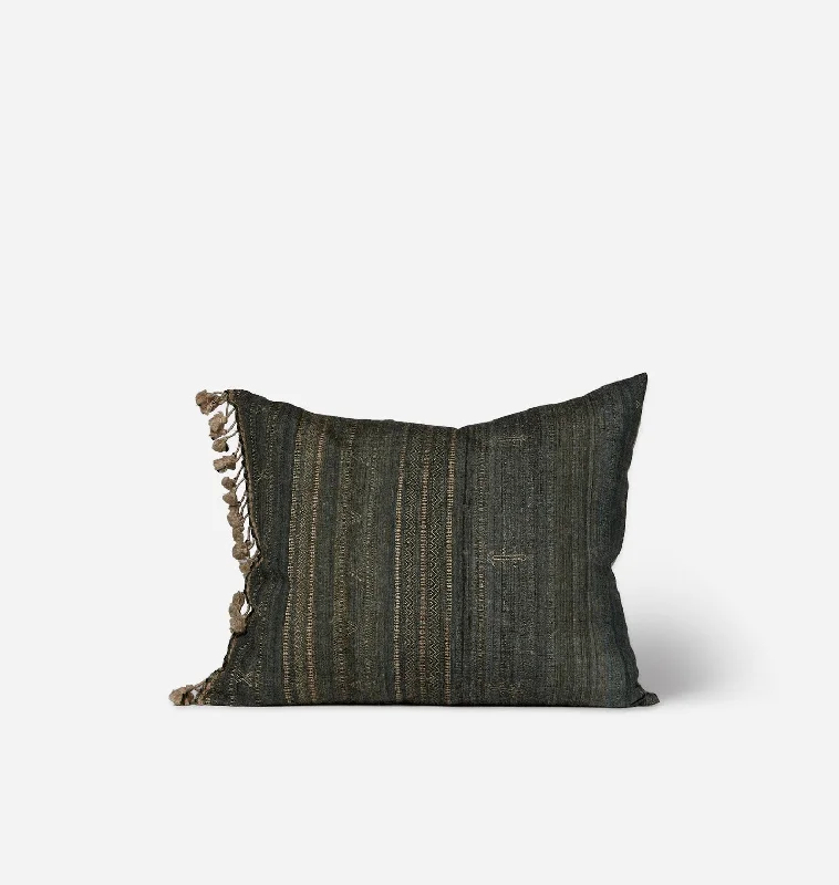 Velvet Pillows for a Touch of EleganceFeather Pillows for a Luxurious SleepChad Vintage Pillow 18" x 22" Velvet Pillows for a Touch of EleganceFeather Pillows for a Luxurious SleepChad Vintage Pillow 18" x 22"