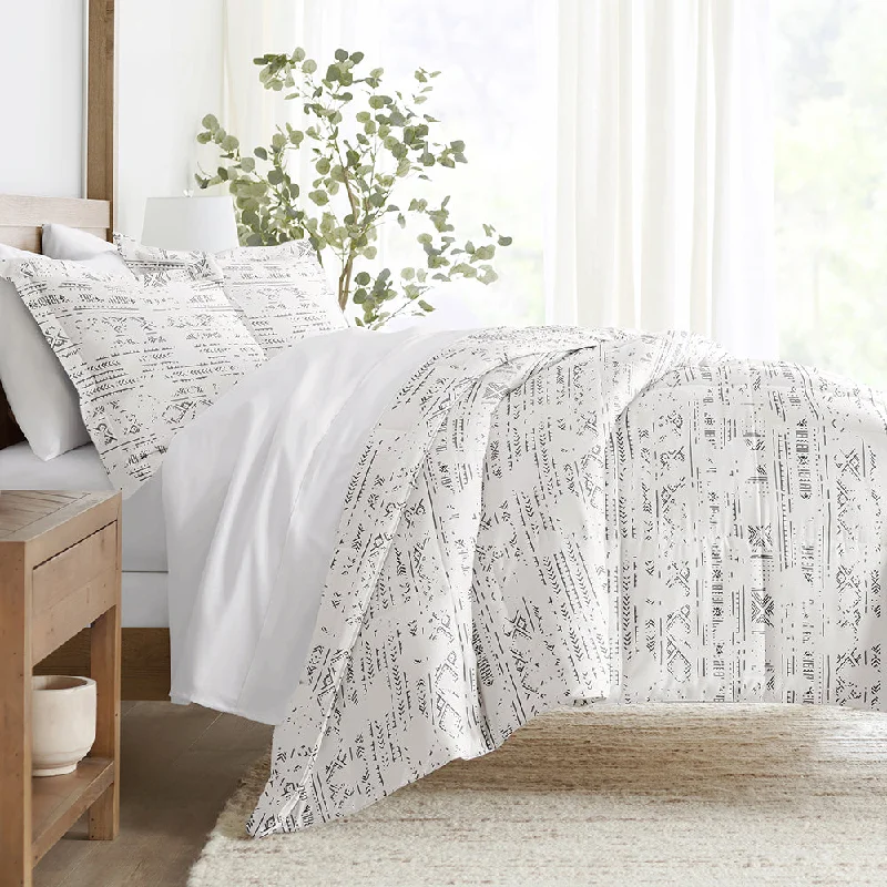 Silk - filled comforters for a luxurious and smooth touchDistressed Field Down-Alternative Comforter Set Silk - filled comforters for a luxurious and smooth touchDistressed Field Down-Alternative Comforter Set