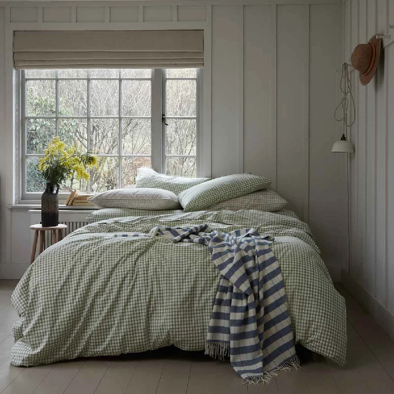 Geometric - patterned duvet covers for a modern and stylish lookPear Small Gingham Cotton Duvet Cover Geometric - patterned duvet covers for a modern and stylish lookPear Small Gingham Cotton Duvet Cover