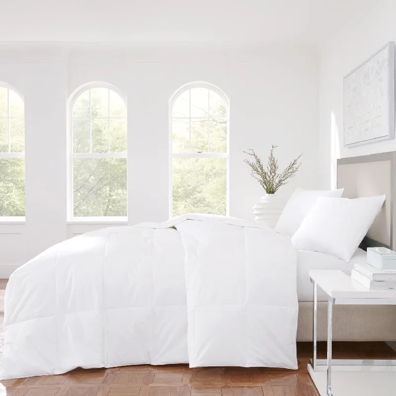 Latex - filled comforters with a bouncy texture and good supportRoyalty Lightweight Down Comforter Latex - filled comforters with a bouncy texture and good supportRoyalty Lightweight Down Comforter