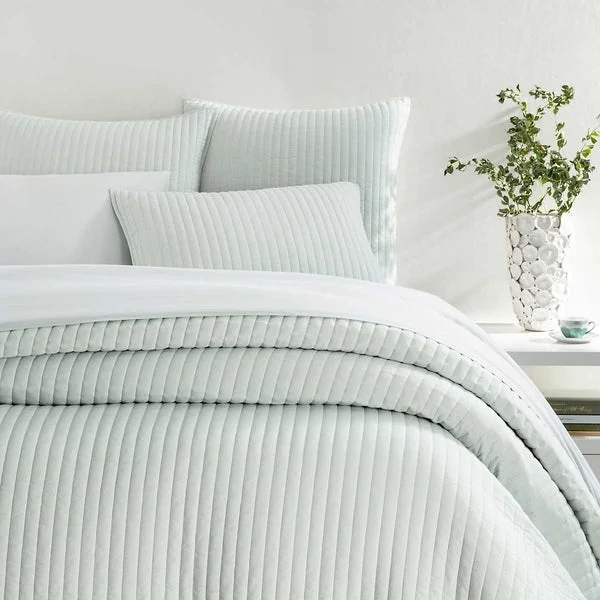 Teen - room duvet covers with trendy and age - appropriate patternsPine Cone Hill Cozy Cotton Quilt Teen - room duvet covers with trendy and age - appropriate patternsPine Cone Hill Cozy Cotton Quilt