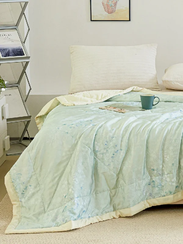 Bamboo - fiber - filled comforters with antibacterial and breathable qualitiesOrabe Floral TENCEL™ Lyocell Lightweight Comforter Bamboo - fiber - filled comforters with antibacterial and breathable qualitiesOrabe Floral TENCEL™ Lyocell Lightweight Comforter