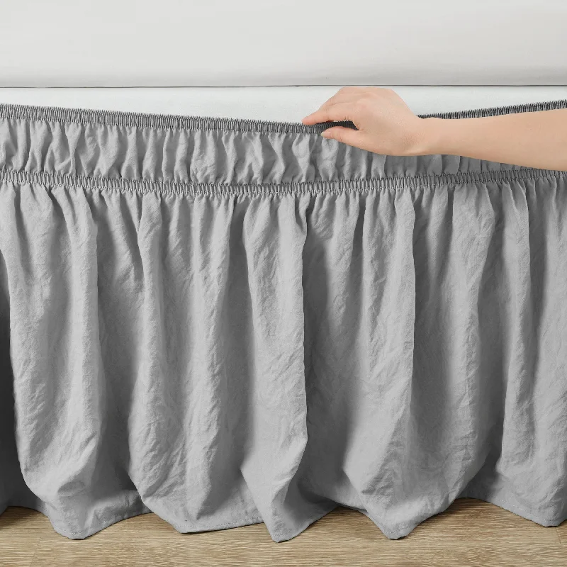 Bed skirts in pastel shades for a delicate lookLush Decor Ruched Ruffle Elastic Easy Wrap Around Bedskirt Bed skirts in pastel shades for a delicate lookLush Decor Ruched Ruffle Elastic Easy Wrap Around Bedskirt