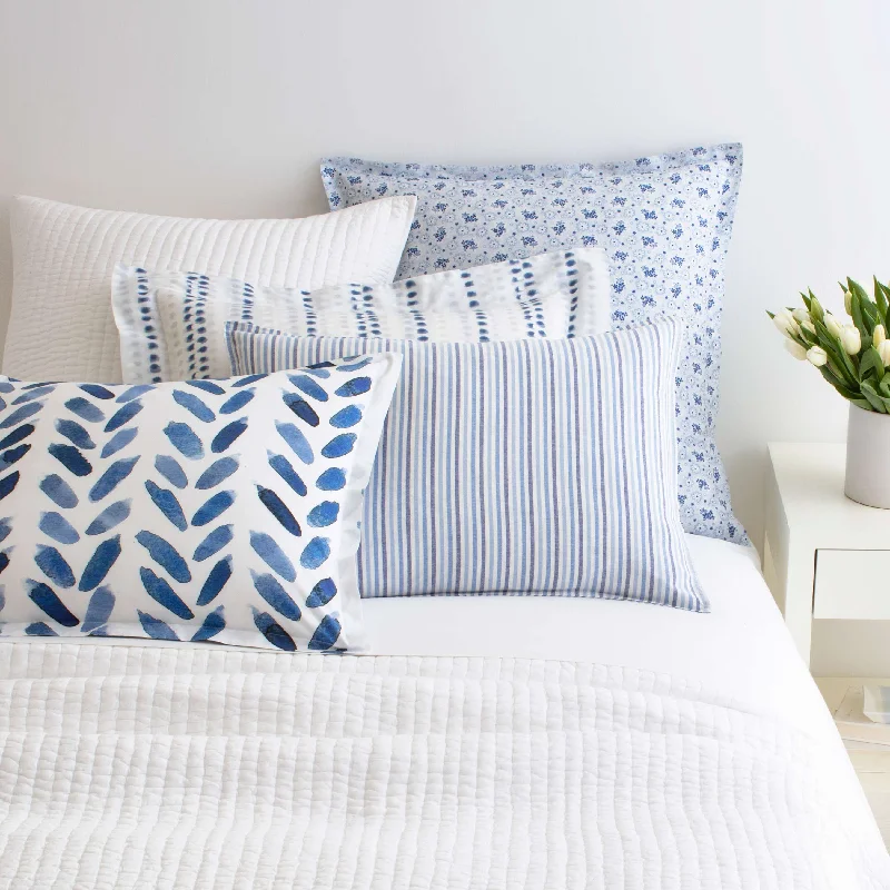 Thermal - regulating duvet covers to keep you warm in winter and cool in summerPine Cone Hill Lana Voile White Quilt Thermal - regulating duvet covers to keep you warm in winter and cool in summerPine Cone Hill Lana Voile White Quilt