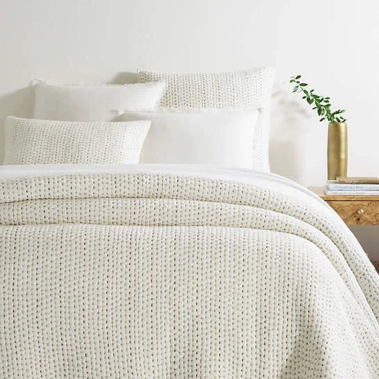 Duvet covers that coordinate with existing bedroom furniturePine Cone Hill Taft Neutral Quilt Duvet covers that coordinate with existing bedroom furniturePine Cone Hill Taft Neutral Quilt