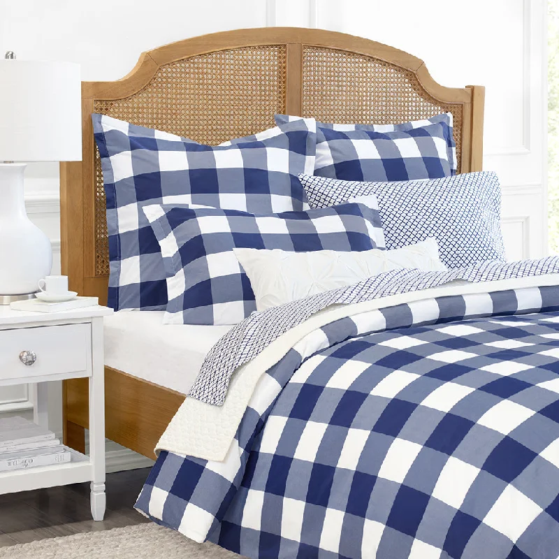 Striped duvet covers with bold or subtle stripes for a classic or nautical feelDakota Navy Blue Duvet Cover Striped duvet covers with bold or subtle stripes for a classic or nautical feelDakota Navy Blue Duvet Cover
