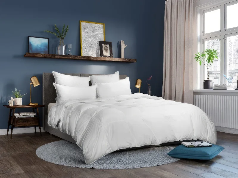 Wool - filled comforters with natural moisture - wicking and temperature - regulating featuresDownright Cascada Summit White Goose Down Comforters Wool - filled comforters with natural moisture - wicking and temperature - regulating featuresDownright Cascada Summit White Goose Down Comforters