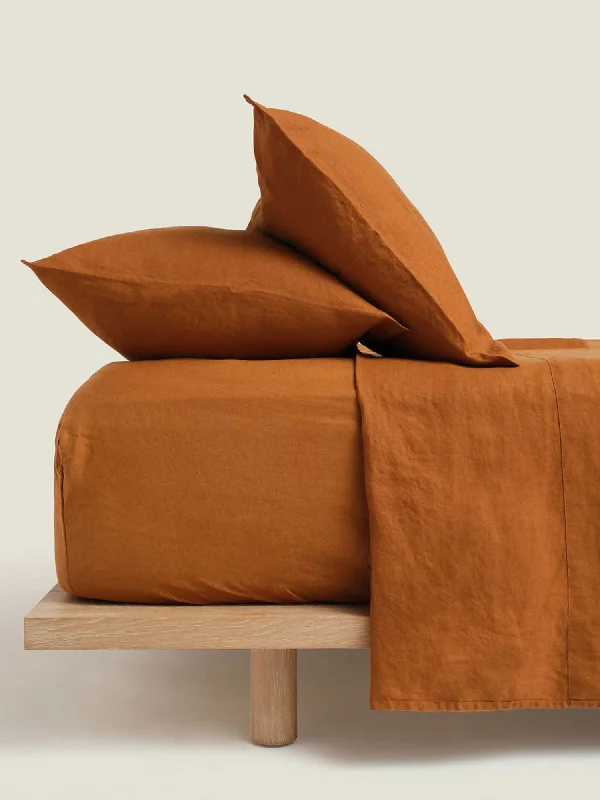 Jersey - Knit Sheets for a Comfortable and Casual Bed100% Linen Fitted Sheet in Tobacco