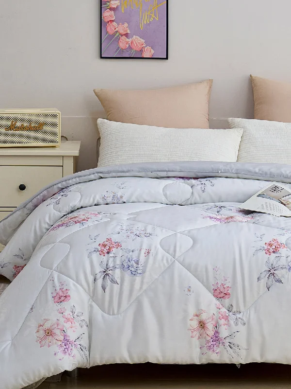 Goose down comforters known for their superior quality and insulationNoor Floral TENCEL™ Lyocell All Season Comforter Goose down comforters known for their superior quality and insulationNoor Floral TENCEL™ Lyocell All Season Comforter