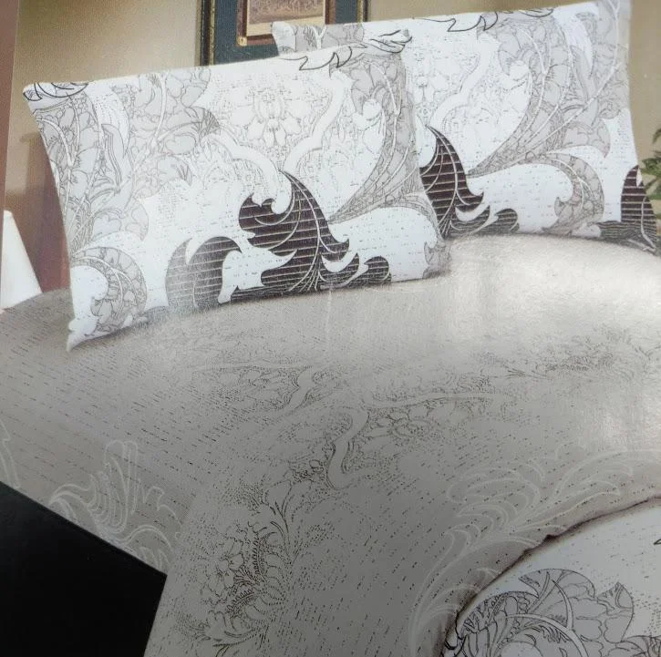 Children's - room duvet covers with fun and colorful designsDaDa Bedding Elegant Jacquard Paisley Floral Leaves Duvet Cover & Pillow Cases Set (DCM8197) Children's - room duvet covers with fun and colorful designsDaDa Bedding Elegant Jacquard Paisley Floral Leaves Duvet Cover & Pillow Cases Set (DCM8197)