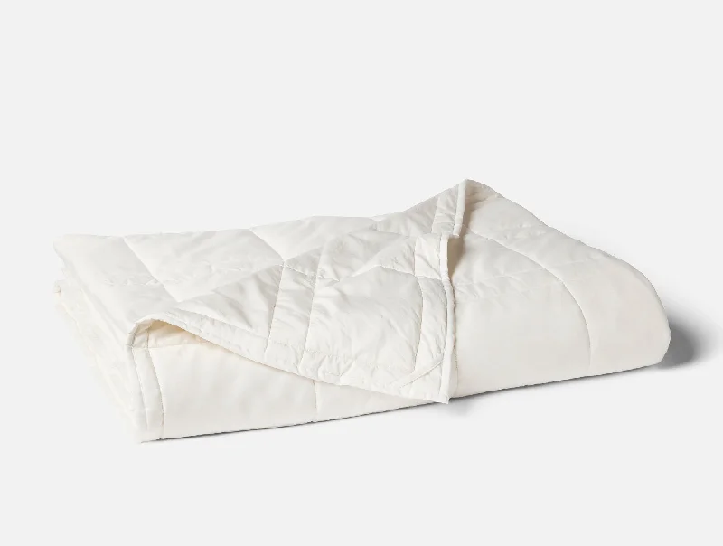 Full - size comforters suitable for full - sized beds in guest rooms or small bedroomsWashable Wool Filled Comforter Full - size comforters suitable for full - sized beds in guest rooms or small bedroomsWashable Wool Filled Comforter