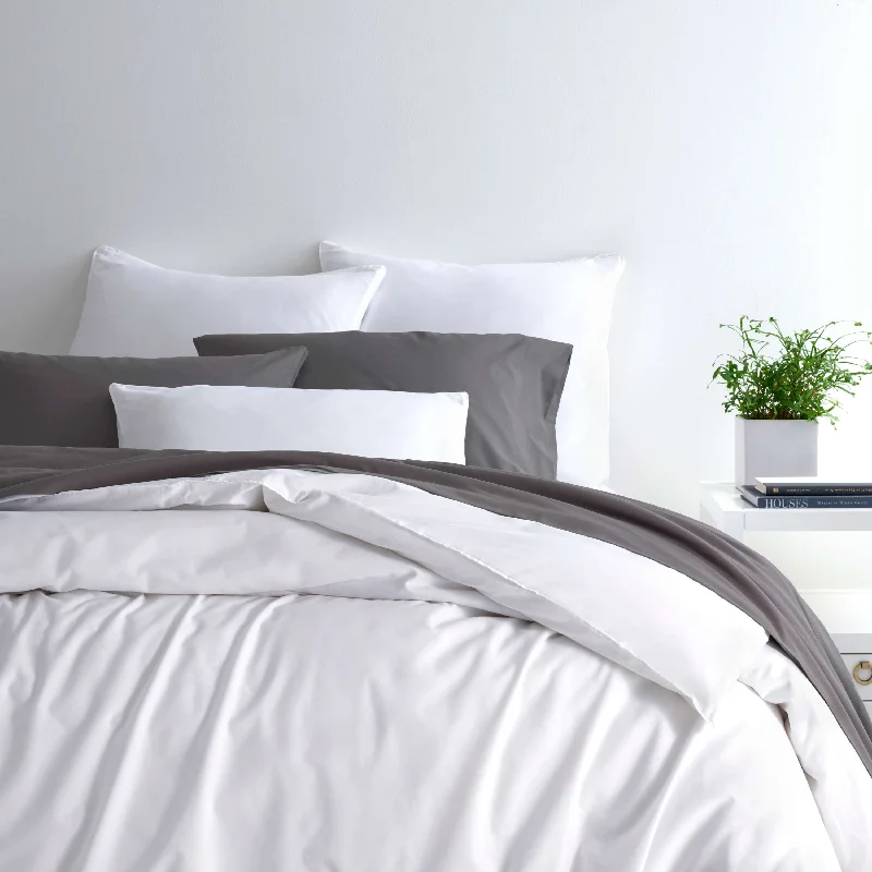 Hotel - quality duvet covers for a luxurious feel at homePine Cone Hill Essential Percale White Duvet Cover Hotel - quality duvet covers for a luxurious feel at homePine Cone Hill Essential Percale White Duvet Cover
