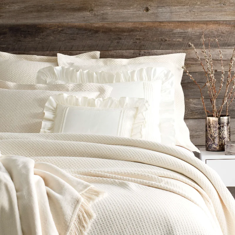 Custom - sized duvet covers to fit unique or non - standard bed framesPine Cone Hill Petite Trellis Matelasse Coverlet Custom - sized duvet covers to fit unique or non - standard bed framesPine Cone Hill Petite Trellis Matelasse Coverlet
