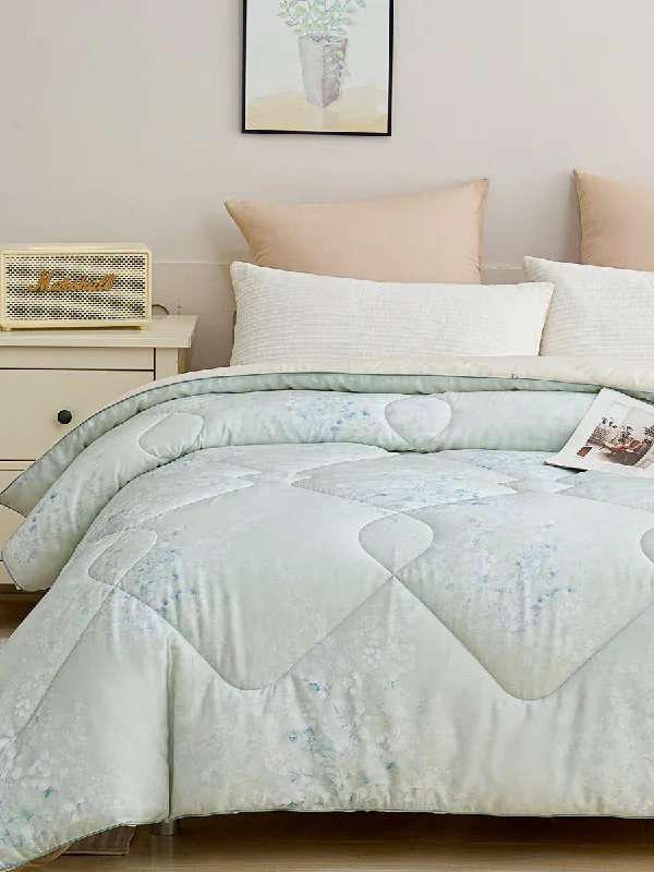 Latex - filled comforters with a bouncy texture and good supportOrabe Floral TENCEL™ Lyocell All Season Comforter Latex - filled comforters with a bouncy texture and good supportOrabe Floral TENCEL™ Lyocell All Season Comforter