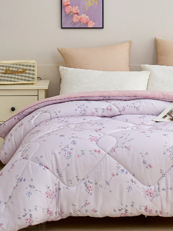 Silk - filled comforters for a luxurious and smooth touchMiriam Floral TENCEL™ Lyocell All Season Comforter Silk - filled comforters for a luxurious and smooth touchMiriam Floral TENCEL™ Lyocell All Season Comforter