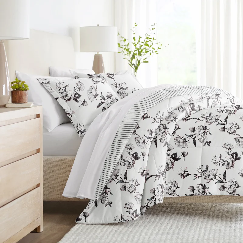 Microfiber - filled comforters that are lightweight and easy to care forVintage Magnolia Reversible Down-Alternative Comforter Set Microfiber - filled comforters that are lightweight and easy to care forVintage Magnolia Reversible Down-Alternative Comforter Set