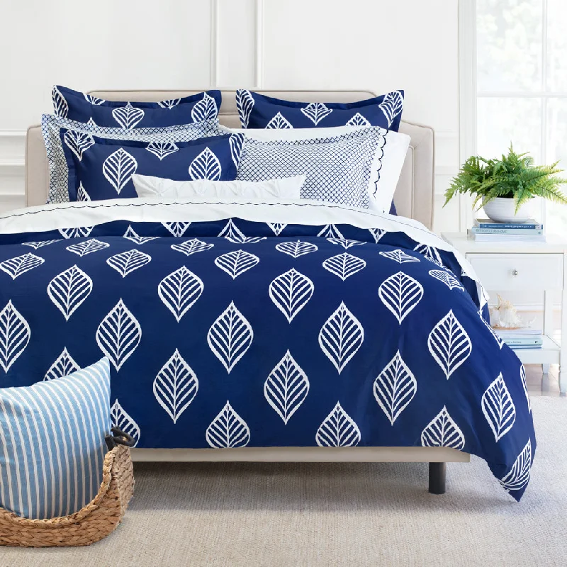 Duvet covers that work well with memory - foam mattresses for added comfortBlue Waverly Duvet Cover Duvet covers that work well with memory - foam mattresses for added comfortBlue Waverly Duvet Cover