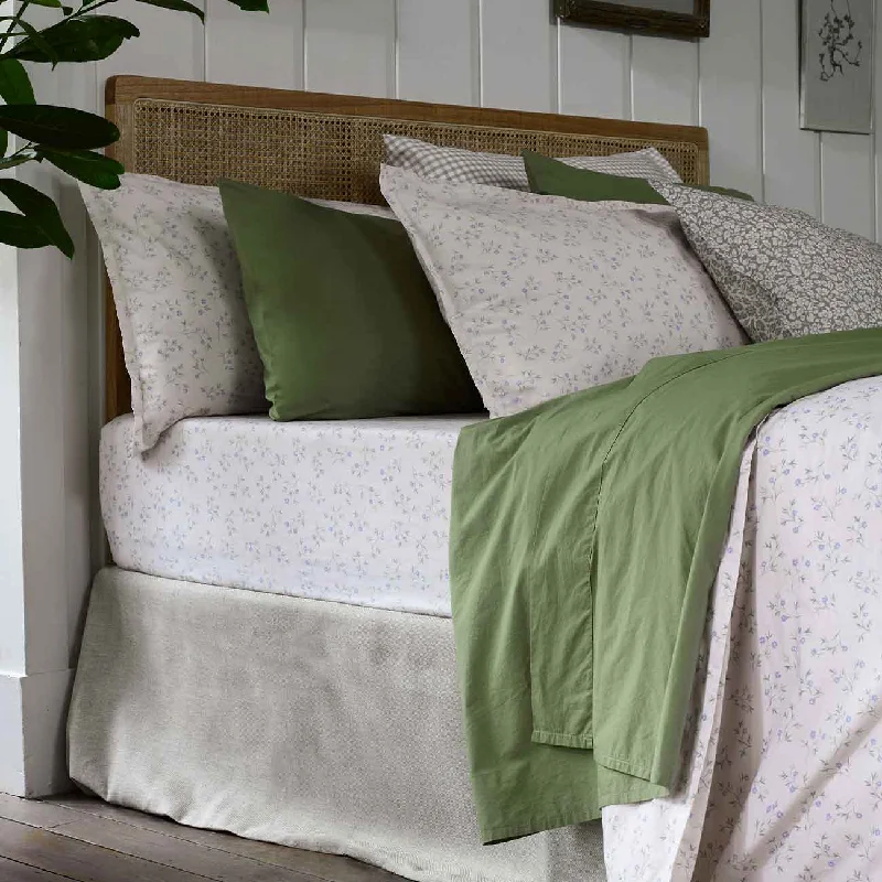 Rayon - Cotton Sheets for a Breathable and Soft BlendSpring Sprig Cotton Flat Sheet