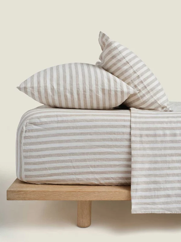 Organic Flannel Sheets for a Natural and Warm Sleep100% Linen Fitted Sheet in Wide Natural Stripes Organic Flannel Sheets for a Natural and Warm Sleep100% Linen Fitted Sheet in Wide Natural Stripes