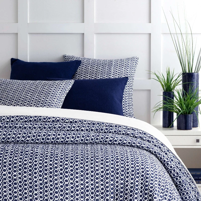 Custom - sized duvet covers to fit unique or non - standard bed framesPine Cone Hill Tyler Indigo Quilt Custom - sized duvet covers to fit unique or non - standard bed framesPine Cone Hill Tyler Indigo Quilt