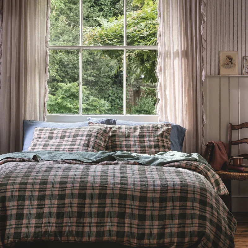Duvet covers to pair with down comforters for maximum warmthFern Green Dallington Plaid Linen Blend Duvet Cover Duvet covers to pair with down comforters for maximum warmthFern Green Dallington Plaid Linen Blend Duvet Cover