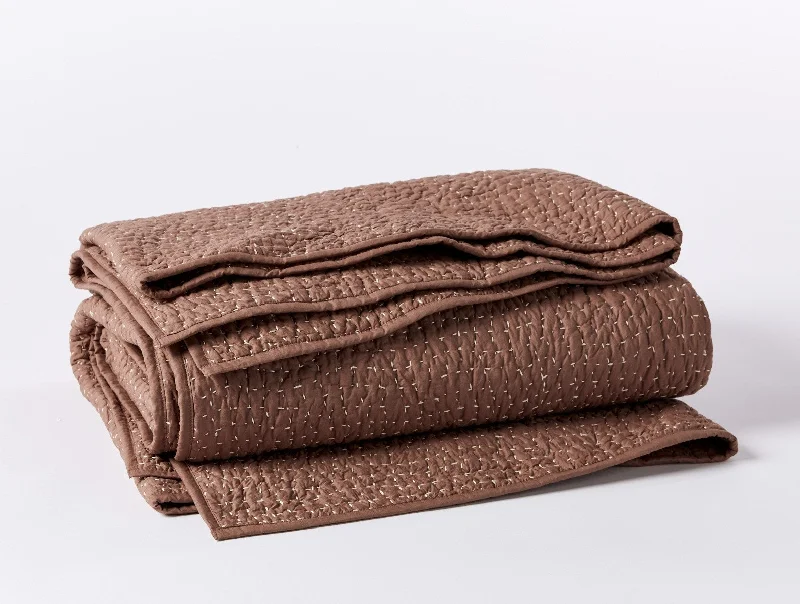 Queen - size comforters for standard queen - sized mattressesPebbled Handstitched Organic Quilt Queen - size comforters for standard queen - sized mattressesPebbled Handstitched Organic Quilt