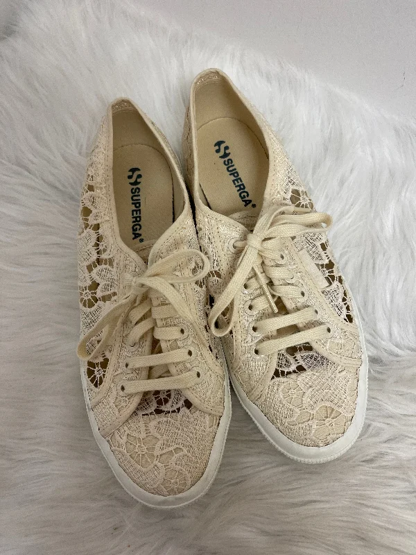 Shoes Sneakers By Superga In Cream, Size: 11