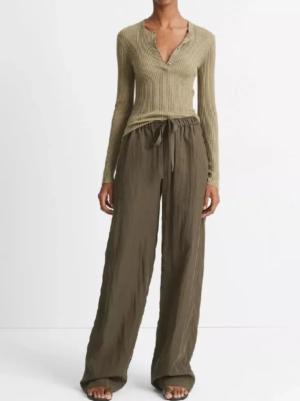 Mid-Rise Utility Drawstring Pant