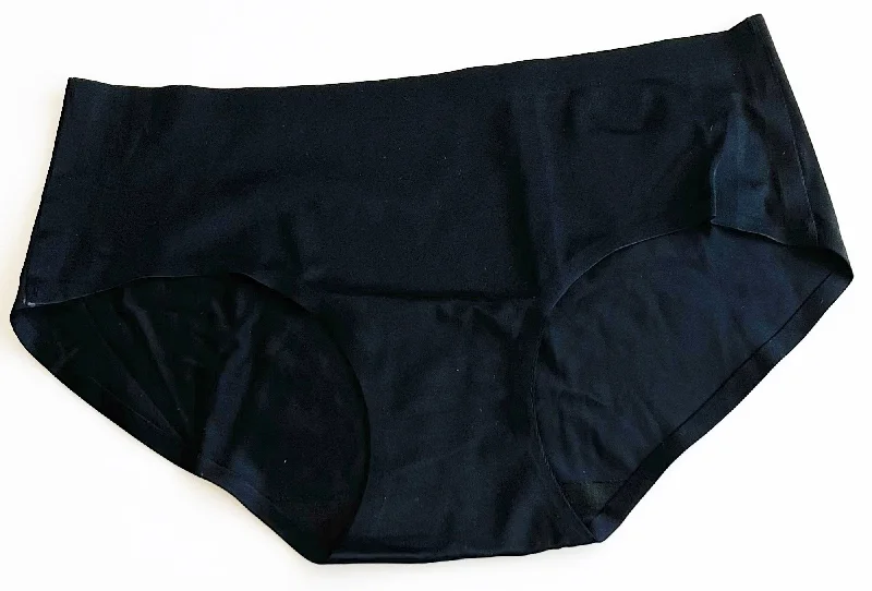 Seamless Low Rise Bikini Brief - Black