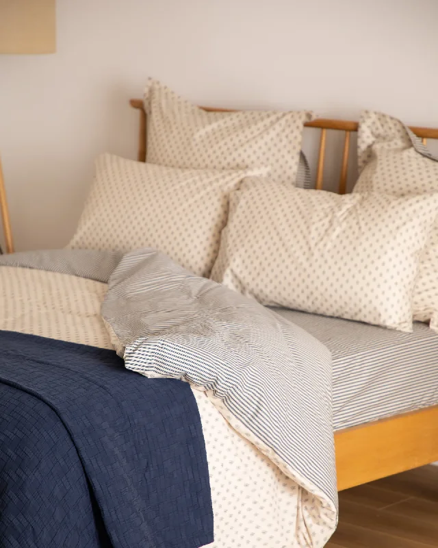 Chenille blankets with a thick and fuzzy textureSilk blankets with a smooth and elegant touchFoxford Navy Mini Fern Pillowcase Set