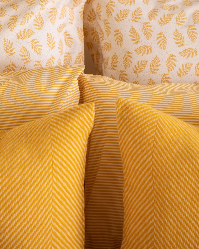 Mohair blankets with a unique sheen and softnessChenille blankets with a thick and fuzzy textureFoxford Fern Victoria Pillowcase Set Mohair blankets with a unique sheen and softnessChenille blankets with a thick and fuzzy textureFoxford Fern Victoria Pillowcase Set