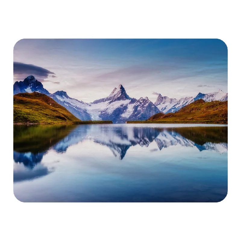 Linen blankets with a rustic and textured lookMohair blankets with a unique sheen and softnessPanoramic view of the Mt. Schreckhorn and Wetterhorn (Blanket) Linen blankets with a rustic and textured lookMohair blankets with a unique sheen and softnessPanoramic view of the Mt. Schreckhorn and Wetterhorn (Blanket)