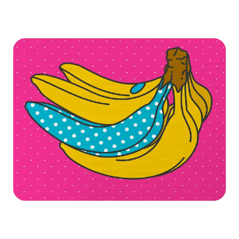 Queen - size blankets for standard - sized bedsBamboo fiber blankets with natural antibacterial propertiesPop art banana (Blanket) Queen - size blankets for standard - sized bedsBamboo fiber blankets with natural antibacterial propertiesPop art banana (Blanket)