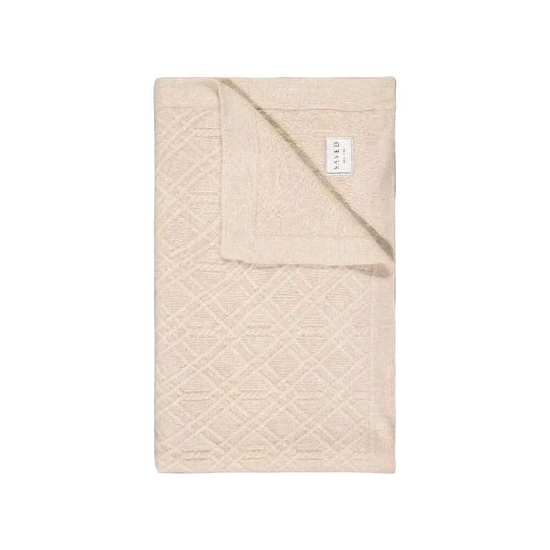 Silk blankets with a smooth and elegant touchRecycled polyester blankets for an eco - conscious optionAlpine Knit Natural Cashmere Blankets by Saved NY Silk blankets with a smooth and elegant touchRecycled polyester blankets for an eco - conscious optionAlpine Knit Natural Cashmere Blankets by Saved NY