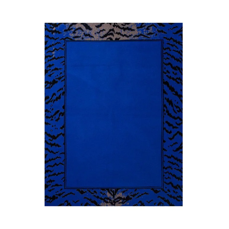 Bamboo fiber blankets with natural antibacterial propertiesMicrofiber blankets that are durable and easy to care forBlue Calabria Border Cashmere Blankets by Saved NY