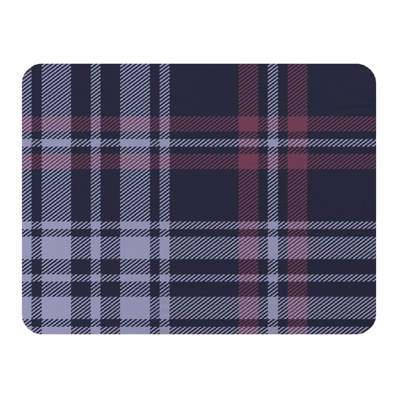 Recycled polyester blankets for an eco - conscious optionSilk blankets with a smooth and elegant touchTartan plaid pattern (Blanket) Recycled polyester blankets for an eco - conscious optionSilk blankets with a smooth and elegant touchTartan plaid pattern (Blanket)