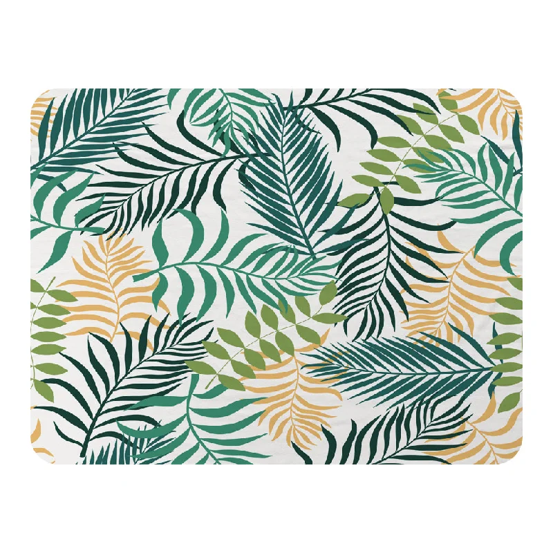 Microfiber blankets that are durable and easy to care forFleece blankets for a cozy and plush textureTropical palm leaves (Blanket)