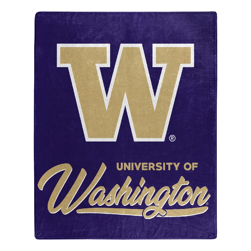 King - size blankets to cover large beds comfortablyQueen - size blankets for standard - sized bedsWashington Signature College Throw Blanket