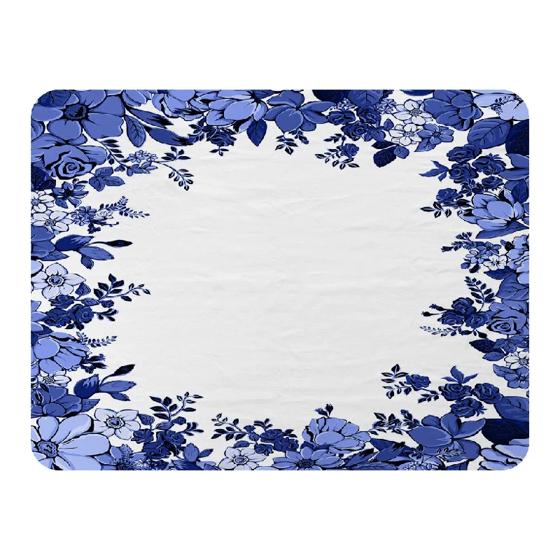 Fleece blankets for a cozy and plush textureChenille blankets with a thick and fuzzy textureWinter Floral Frame (Blanket) Fleece blankets for a cozy and plush textureChenille blankets with a thick and fuzzy textureWinter Floral Frame (Blanket)