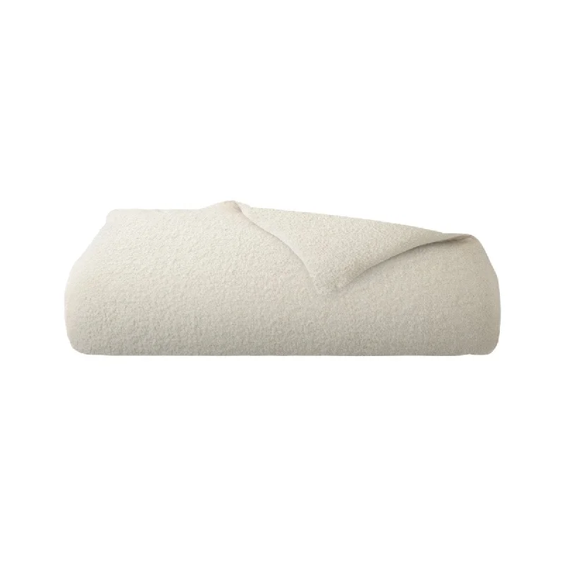 Cotton blankets for breathability and a lightweight feelCotton blankets for breathability and a lightweight feelBouclette Natural Counterpane by Yves Delorme Cotton blankets for breathability and a lightweight feelCotton blankets for breathability and a lightweight feelBouclette Natural Counterpane by Yves Delorme