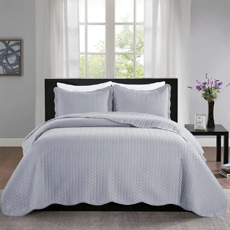 Microfiber blankets that are durable and easy to care forCotton blankets for breathability and a lightweight feel3pc Full/Queen Embossed Quilted Bedspread Reversible Silver Microfiber blankets that are durable and easy to care forCotton blankets for breathability and a lightweight feel3pc Full/Queen Embossed Quilted Bedspread Reversible Silver