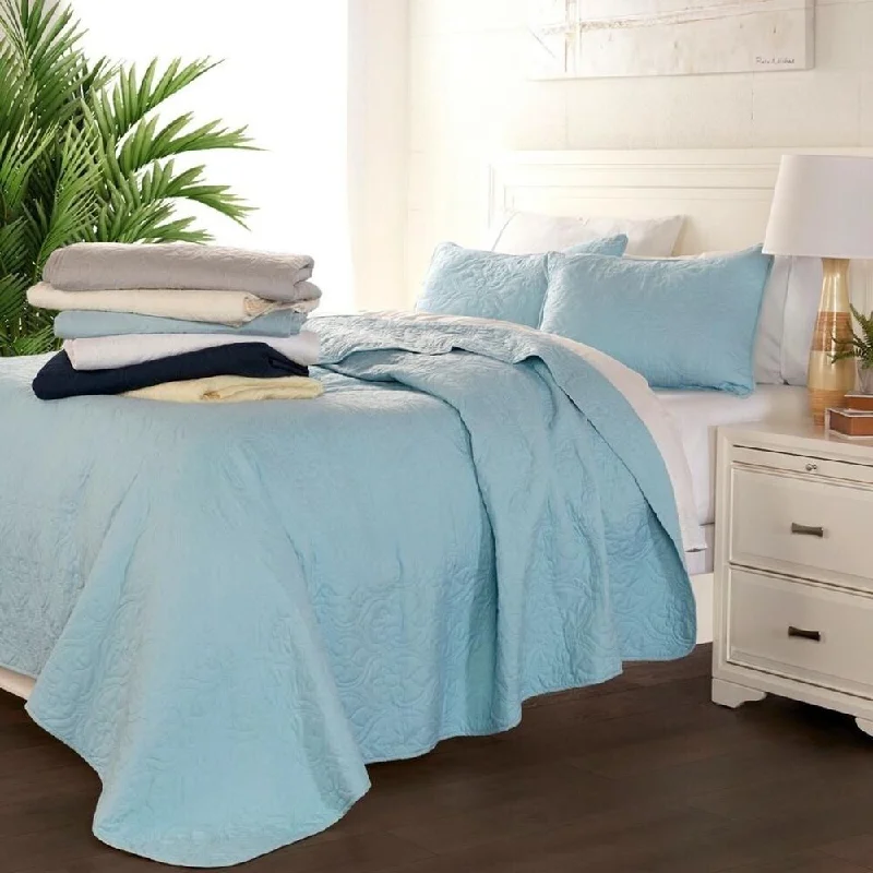 Cotton blankets for breathability and a lightweight feelQueen - size blankets for standard - sized beds3pc Full/Queen Luxury Damask Quilted Coverlet Set Cool Blue