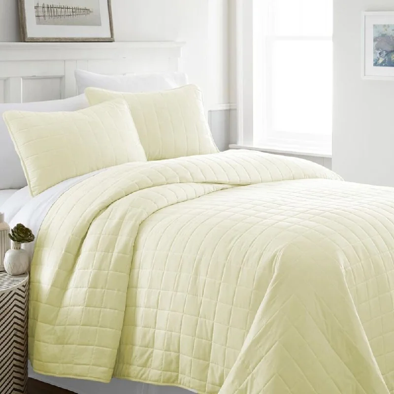 Fleece blankets for a cozy and plush textureChenille blankets with a thick and fuzzy texture3pc Twin/TwinXL Quilted Coverlet Set Softest Square Yellow