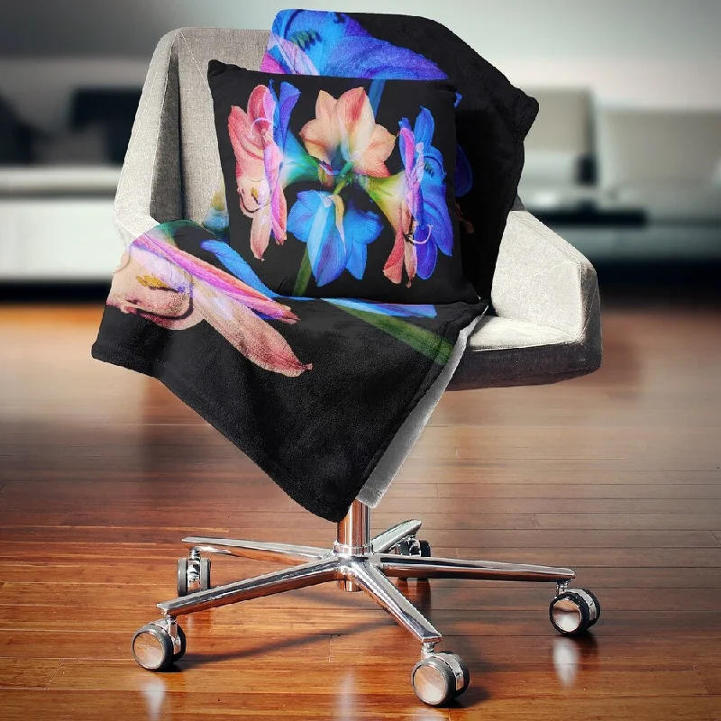 Bamboo fiber blankets with natural antibacterial propertiesChenille blankets with a thick and fuzzy textureDesignart 'Abstract Blue Red Flower on Black' Floral Throw Blanket