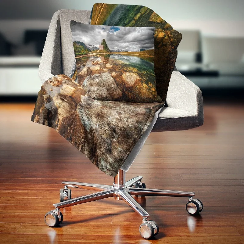 Wool blankets with natural warmth and insulationKing - size blankets to cover large beds comfortablyDesignart 'Beautiful Clear Mountain Lake' Landscape Fleece Throw Blanket